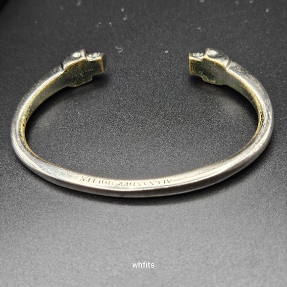 Alexander McQueen Double Skull Vintage Metal Bangle - Picture 4 of 5